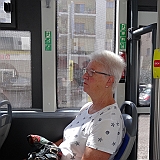 Nu met het busje en met de trein terug naar ons hotel